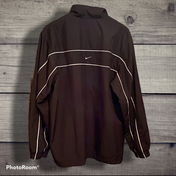 NIKE Men's L, Black Windbreaker Jacket - Picture 2 of 8